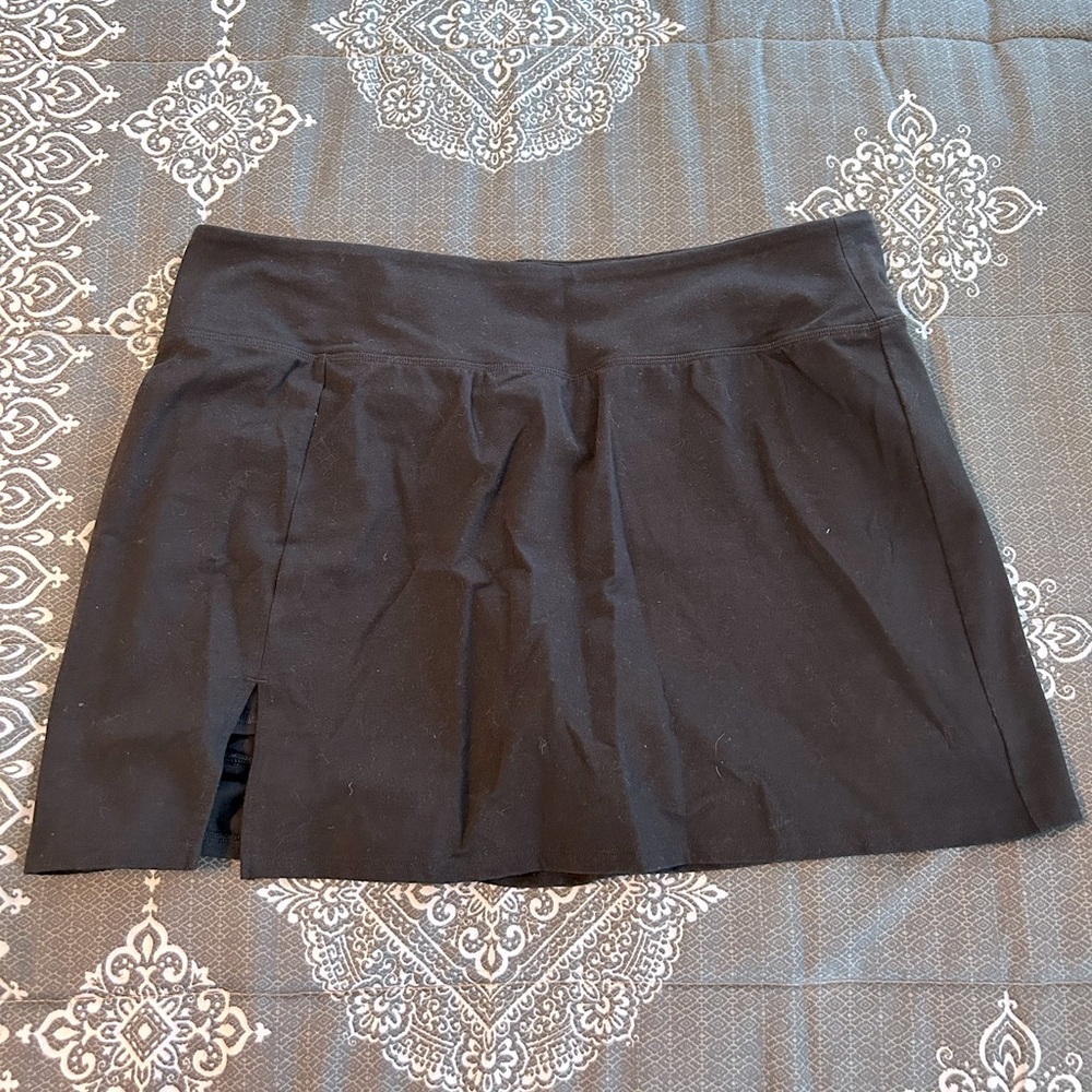 Old Navy Active Black High-Rise Go-Dry Skort